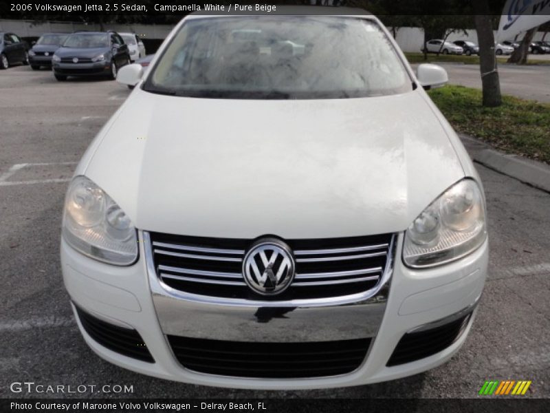 Campanella White / Pure Beige 2006 Volkswagen Jetta 2.5 Sedan