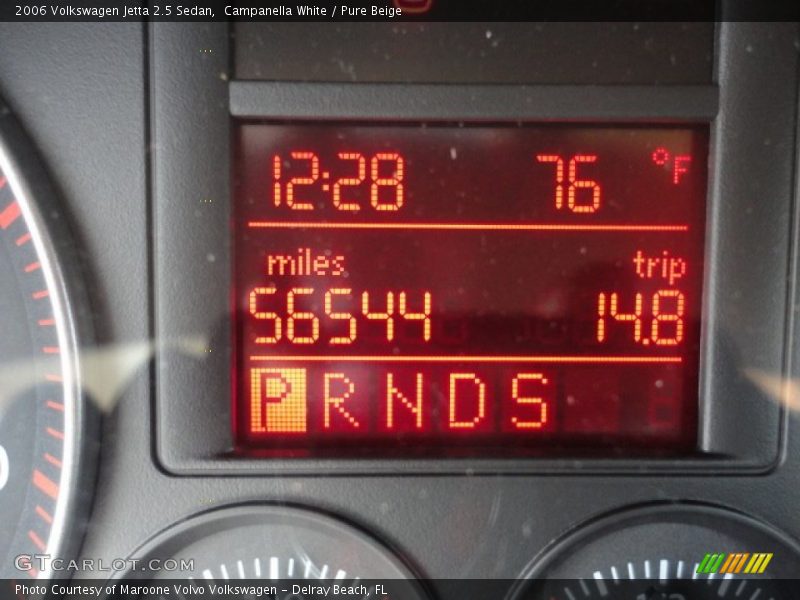 Campanella White / Pure Beige 2006 Volkswagen Jetta 2.5 Sedan