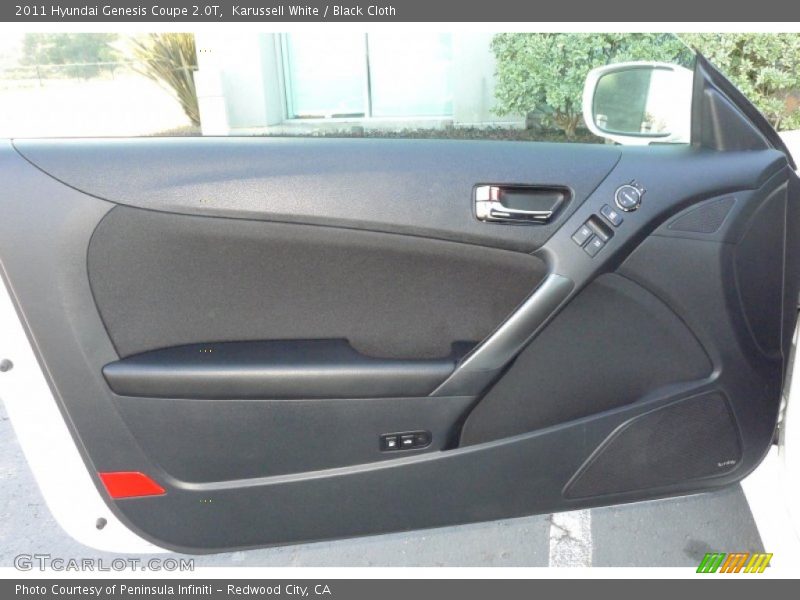 Karussell White / Black Cloth 2011 Hyundai Genesis Coupe 2.0T
