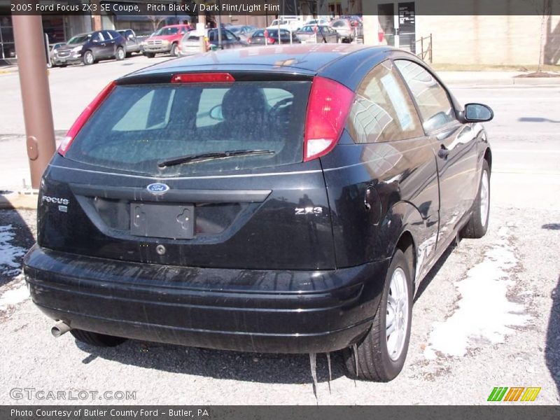Pitch Black / Dark Flint/Light Flint 2005 Ford Focus ZX3 SE Coupe