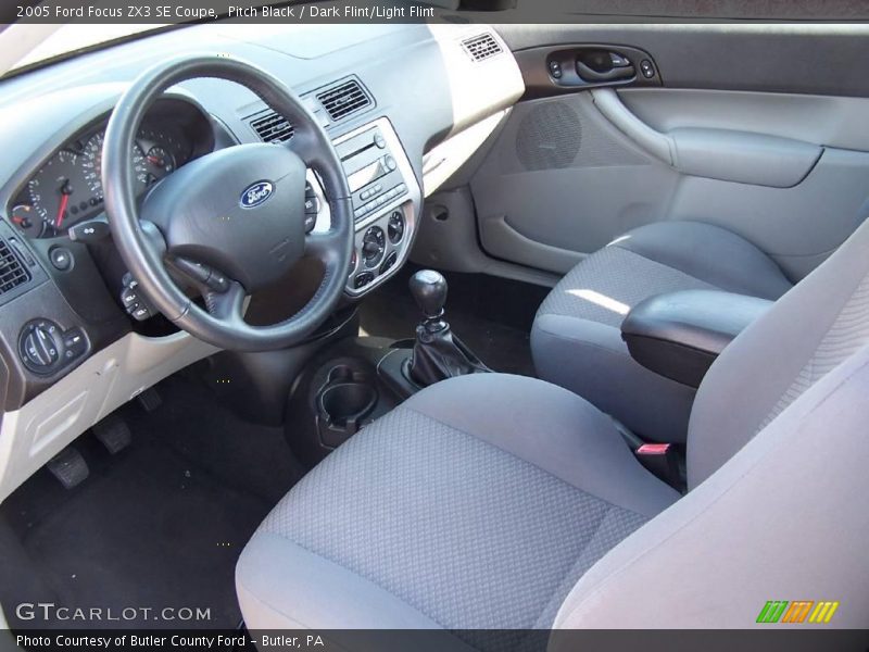 Pitch Black / Dark Flint/Light Flint 2005 Ford Focus ZX3 SE Coupe