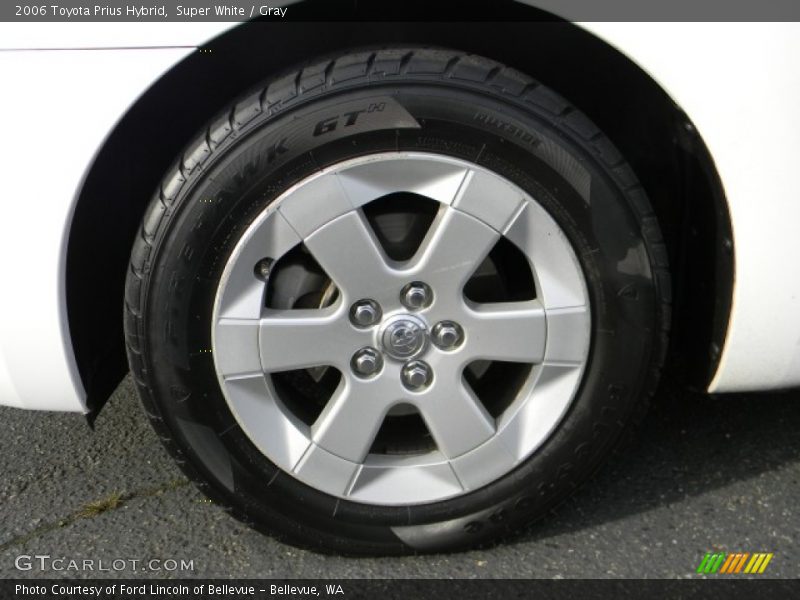 Super White / Gray 2006 Toyota Prius Hybrid