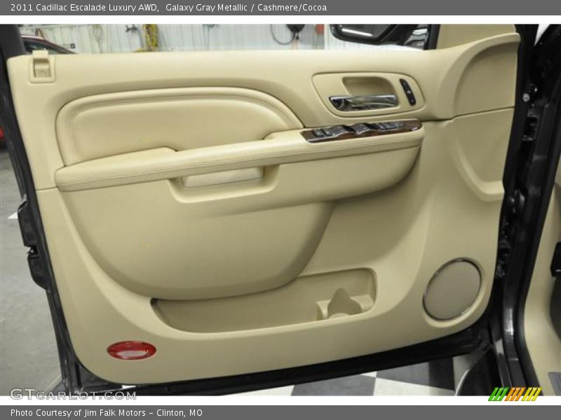Galaxy Gray Metallic / Cashmere/Cocoa 2011 Cadillac Escalade Luxury AWD