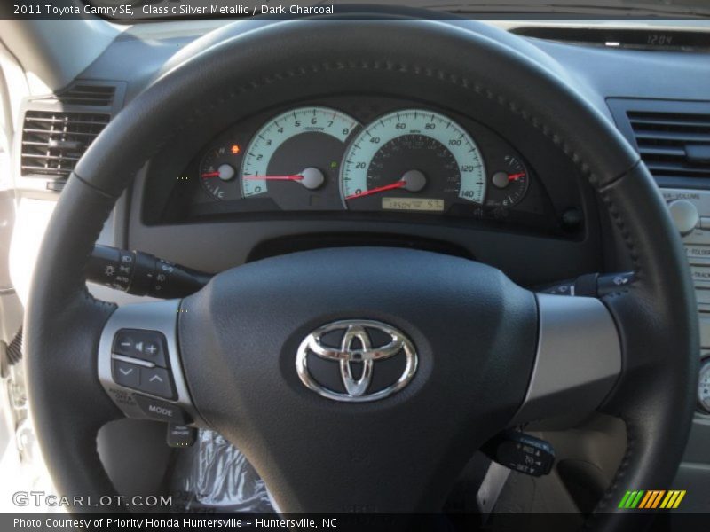 Classic Silver Metallic / Dark Charcoal 2011 Toyota Camry SE