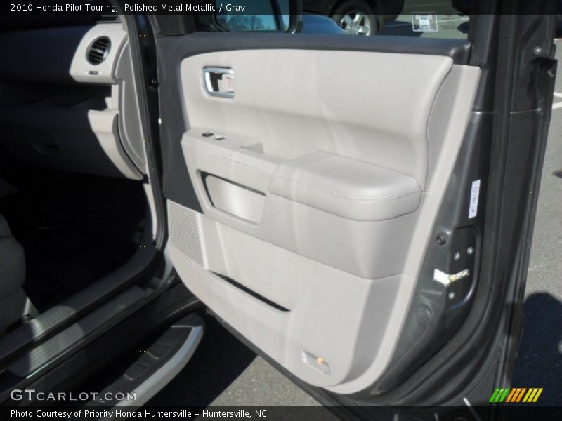 Polished Metal Metallic / Gray 2010 Honda Pilot Touring