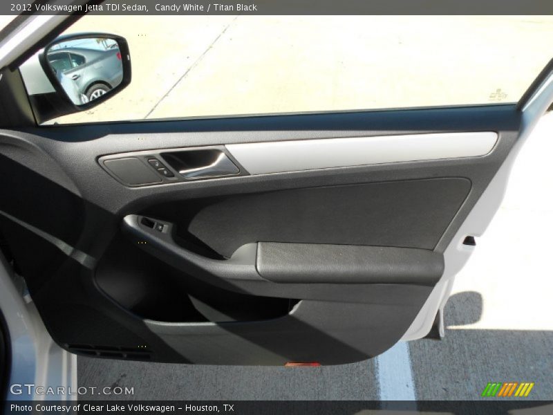 Candy White / Titan Black 2012 Volkswagen Jetta TDI Sedan