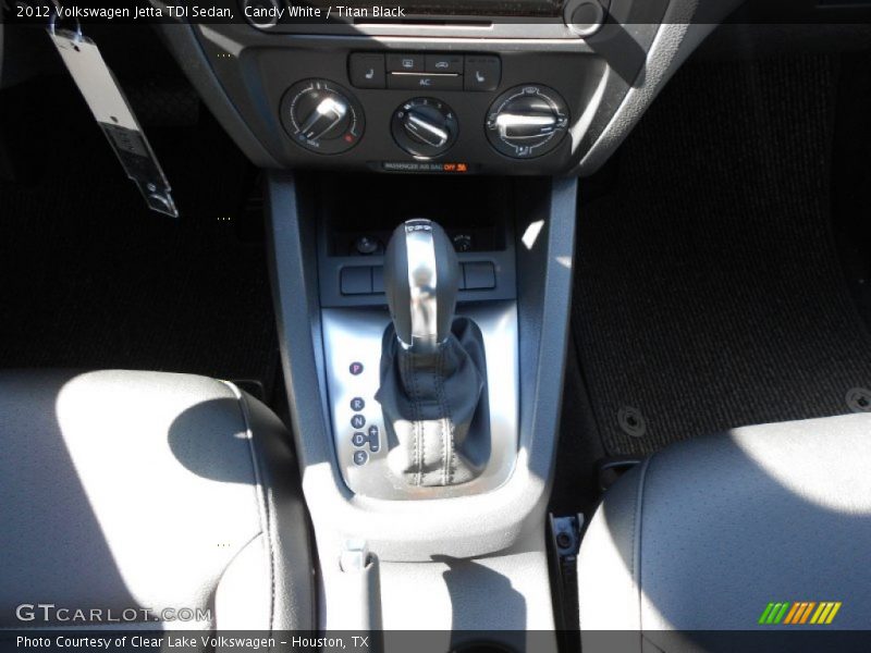 Candy White / Titan Black 2012 Volkswagen Jetta TDI Sedan