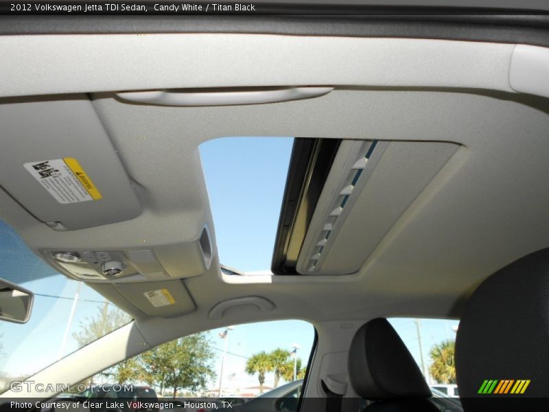Candy White / Titan Black 2012 Volkswagen Jetta TDI Sedan