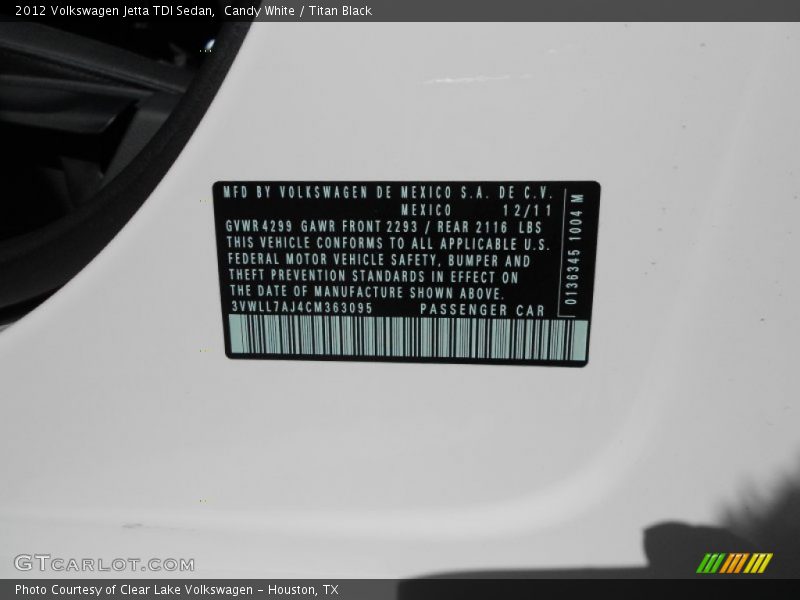 Candy White / Titan Black 2012 Volkswagen Jetta TDI Sedan