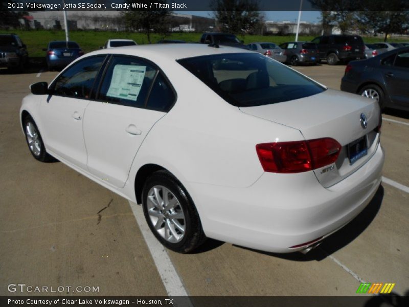 Candy White / Titan Black 2012 Volkswagen Jetta SE Sedan