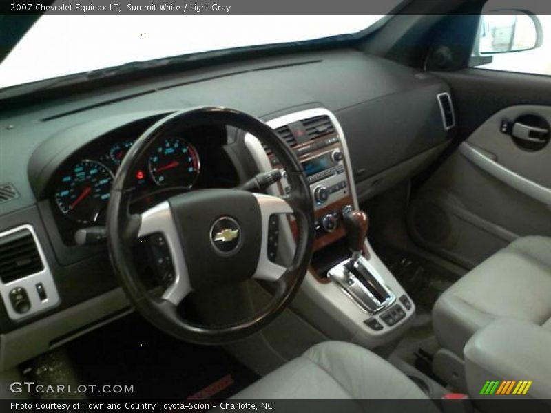 Summit White / Light Gray 2007 Chevrolet Equinox LT