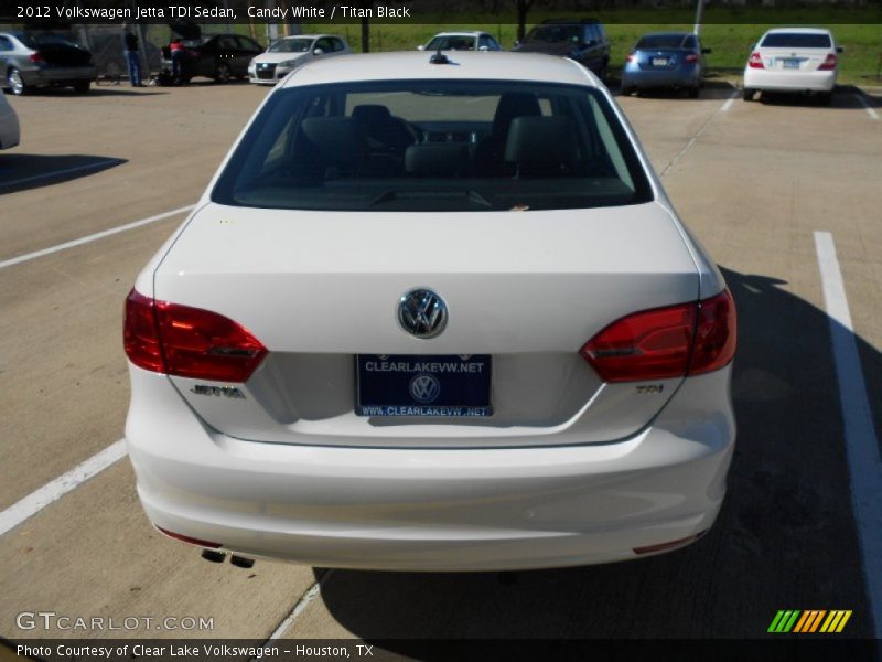 Candy White / Titan Black 2012 Volkswagen Jetta TDI Sedan