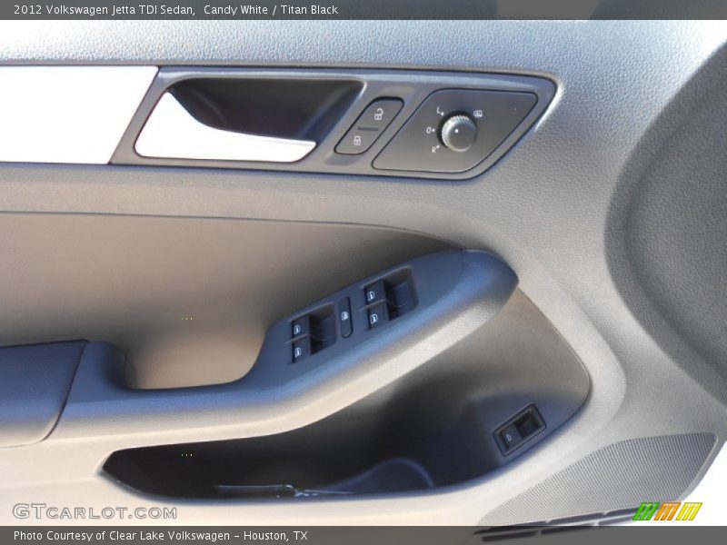 Candy White / Titan Black 2012 Volkswagen Jetta TDI Sedan