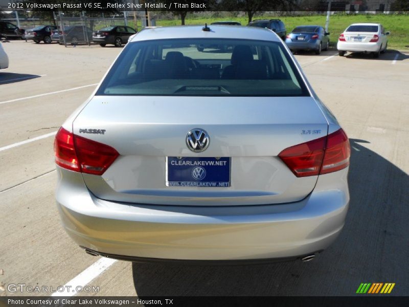 Reflex Silver Metallic / Titan Black 2012 Volkswagen Passat V6 SE