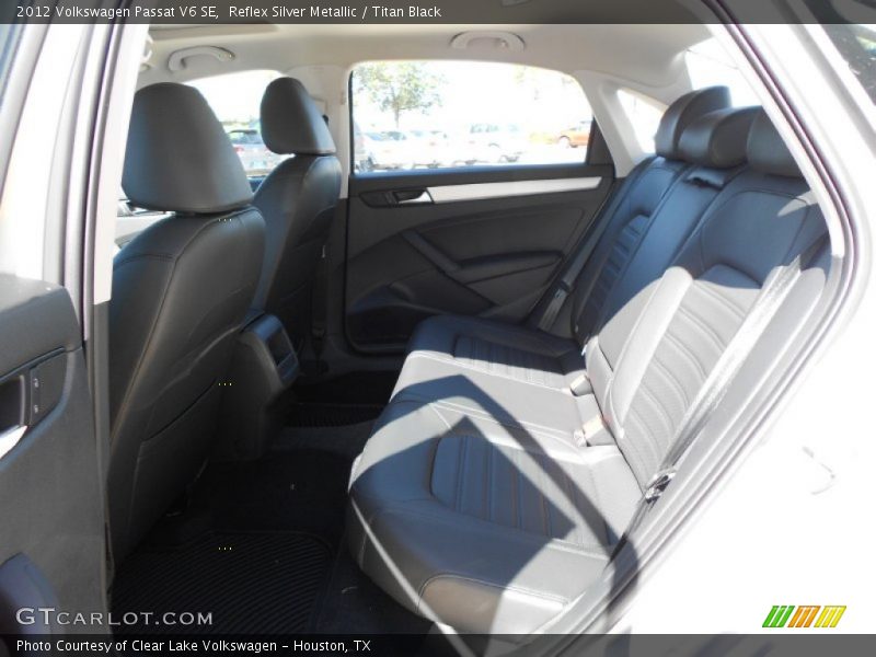 Reflex Silver Metallic / Titan Black 2012 Volkswagen Passat V6 SE