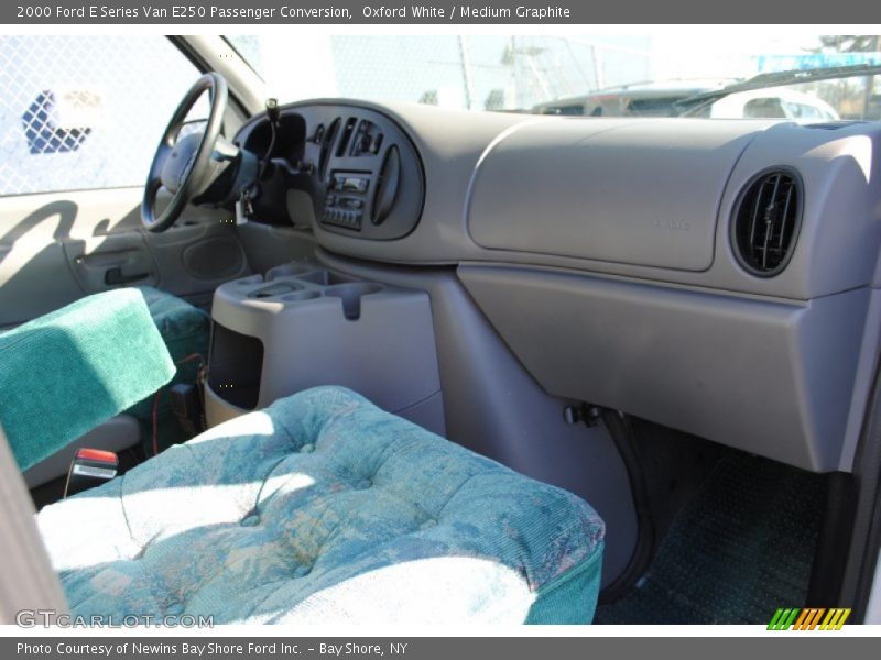 Oxford White / Medium Graphite 2000 Ford E Series Van E250 Passenger Conversion
