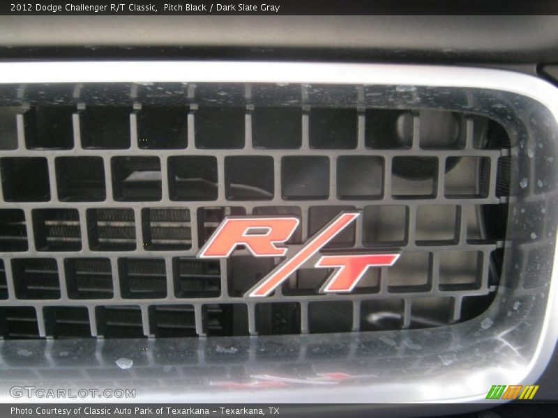 Pitch Black / Dark Slate Gray 2012 Dodge Challenger R/T Classic
