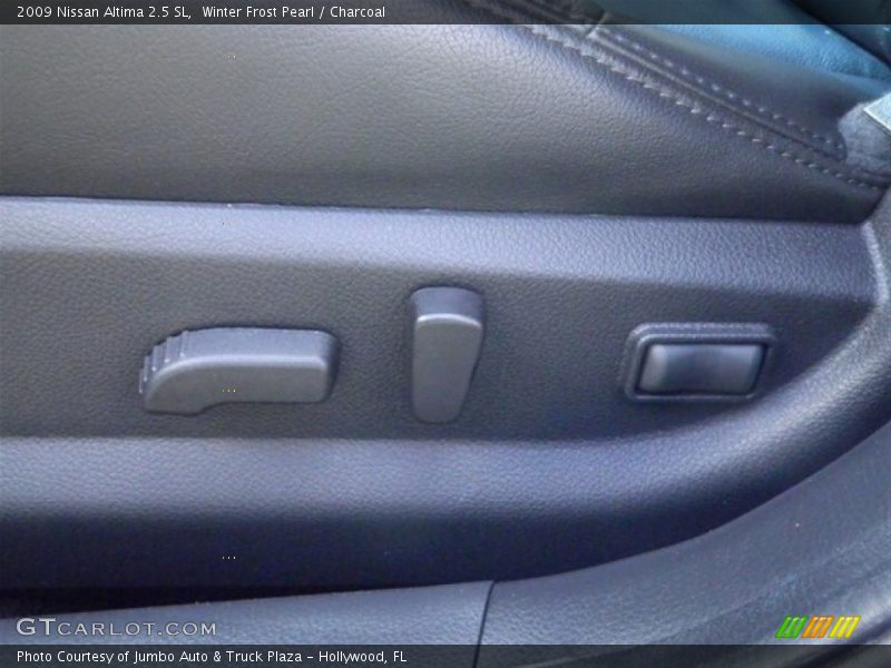 Winter Frost Pearl / Charcoal 2009 Nissan Altima 2.5 SL