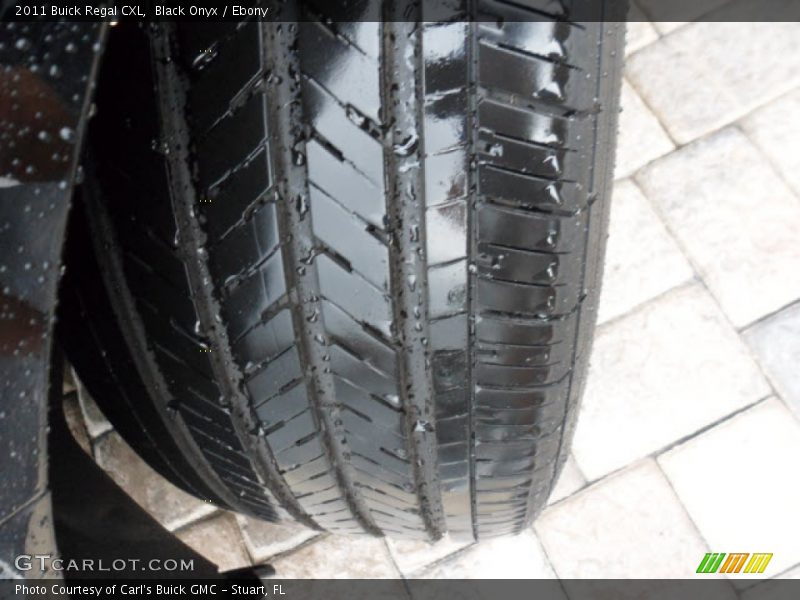 Black Onyx / Ebony 2011 Buick Regal CXL