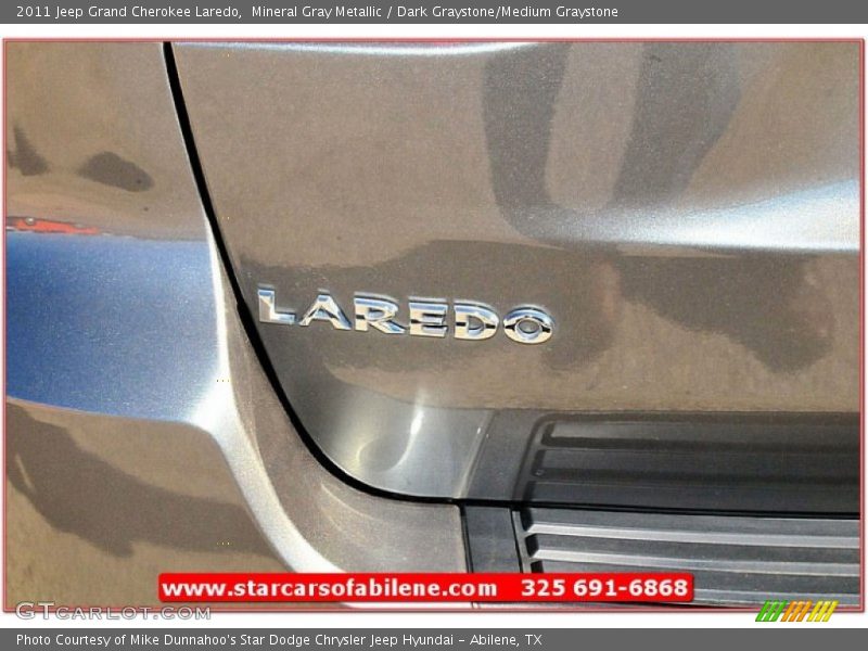 Mineral Gray Metallic / Dark Graystone/Medium Graystone 2011 Jeep Grand Cherokee Laredo