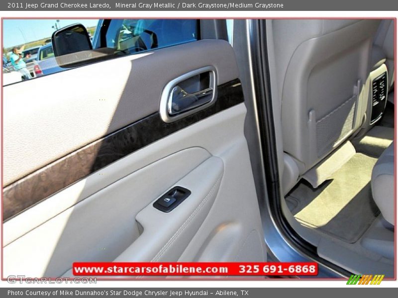 Mineral Gray Metallic / Dark Graystone/Medium Graystone 2011 Jeep Grand Cherokee Laredo