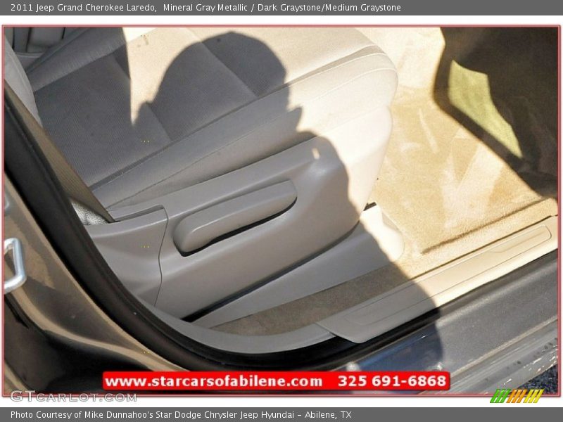 Mineral Gray Metallic / Dark Graystone/Medium Graystone 2011 Jeep Grand Cherokee Laredo