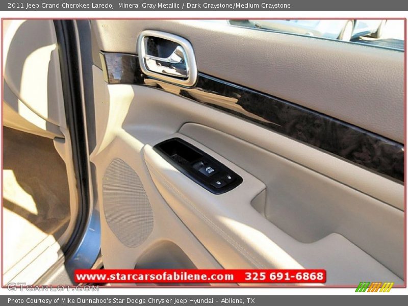 Mineral Gray Metallic / Dark Graystone/Medium Graystone 2011 Jeep Grand Cherokee Laredo