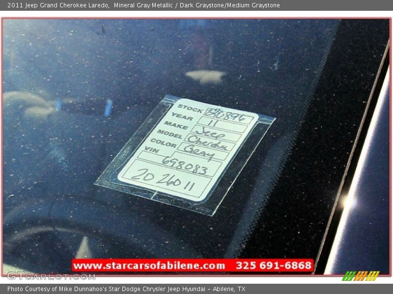Mineral Gray Metallic / Dark Graystone/Medium Graystone 2011 Jeep Grand Cherokee Laredo