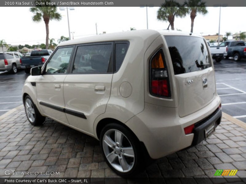 Dune Beige / Sand/Black Houndstooth Cloth 2010 Kia Soul !