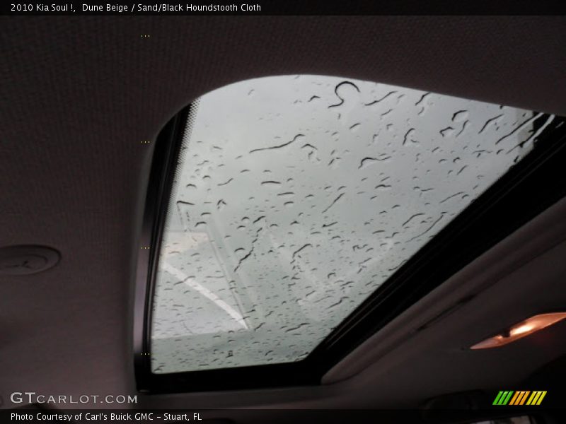 Dune Beige / Sand/Black Houndstooth Cloth 2010 Kia Soul !