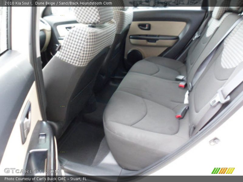 Dune Beige / Sand/Black Houndstooth Cloth 2010 Kia Soul !