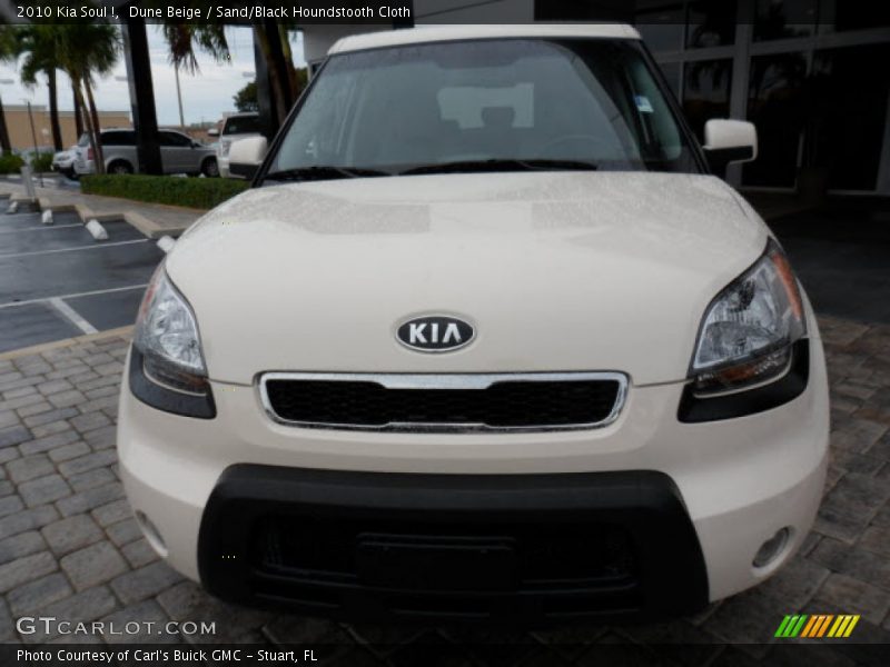 Dune Beige / Sand/Black Houndstooth Cloth 2010 Kia Soul !