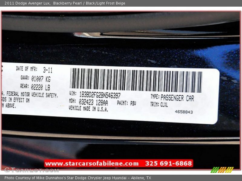 Blackberry Pearl / Black/Light Frost Beige 2011 Dodge Avenger Lux
