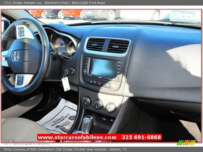 Blackberry Pearl / Black/Light Frost Beige 2011 Dodge Avenger Lux