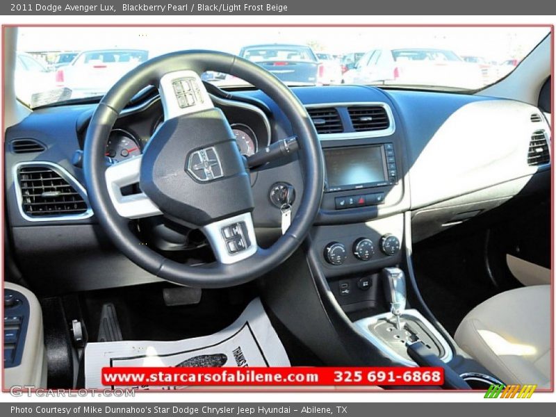 Blackberry Pearl / Black/Light Frost Beige 2011 Dodge Avenger Lux