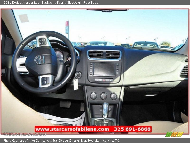 Blackberry Pearl / Black/Light Frost Beige 2011 Dodge Avenger Lux