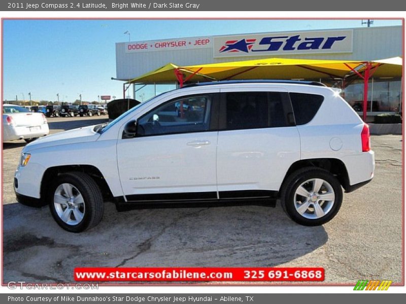 Bright White / Dark Slate Gray 2011 Jeep Compass 2.4 Latitude