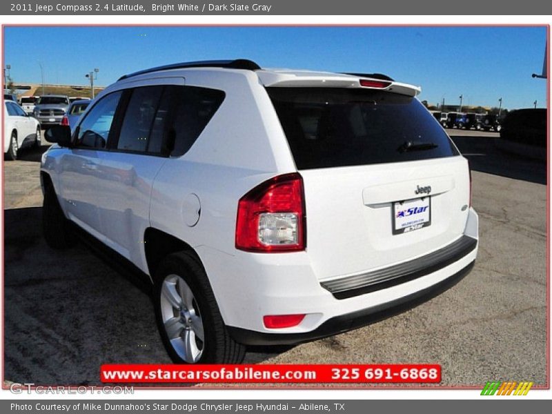 Bright White / Dark Slate Gray 2011 Jeep Compass 2.4 Latitude