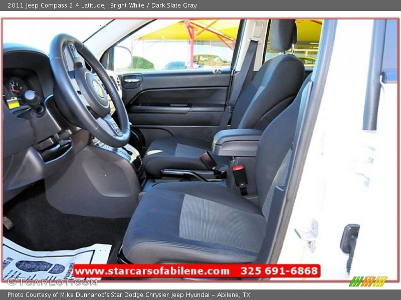 Bright White / Dark Slate Gray 2011 Jeep Compass 2.4 Latitude