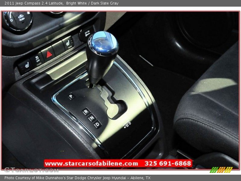 Bright White / Dark Slate Gray 2011 Jeep Compass 2.4 Latitude