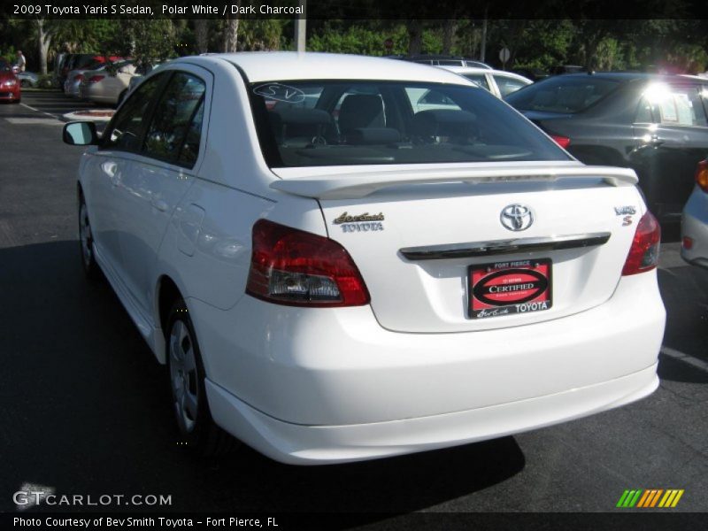 Polar White / Dark Charcoal 2009 Toyota Yaris S Sedan