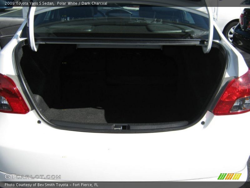 Polar White / Dark Charcoal 2009 Toyota Yaris S Sedan