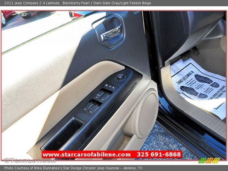 Blackberry Pearl / Dark Slate Gray/Light Pebble Beige 2011 Jeep Compass 2.4 Latitude