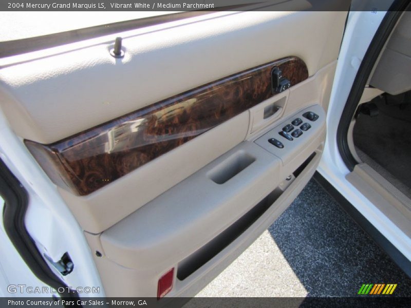 Vibrant White / Medium Parchment 2004 Mercury Grand Marquis LS