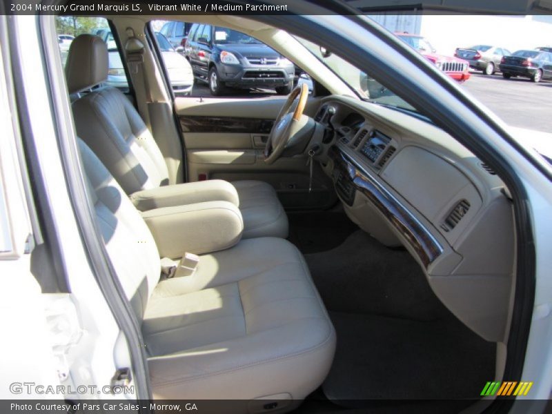 Vibrant White / Medium Parchment 2004 Mercury Grand Marquis LS