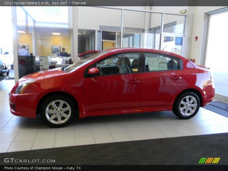 Red Alert / Charcoal 2012 Nissan Sentra 2.0 SR