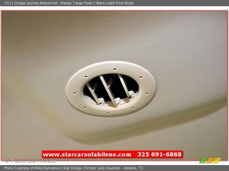 Mango Tango Pearl / Black/Light Frost Beige 2011 Dodge Journey Mainstreet