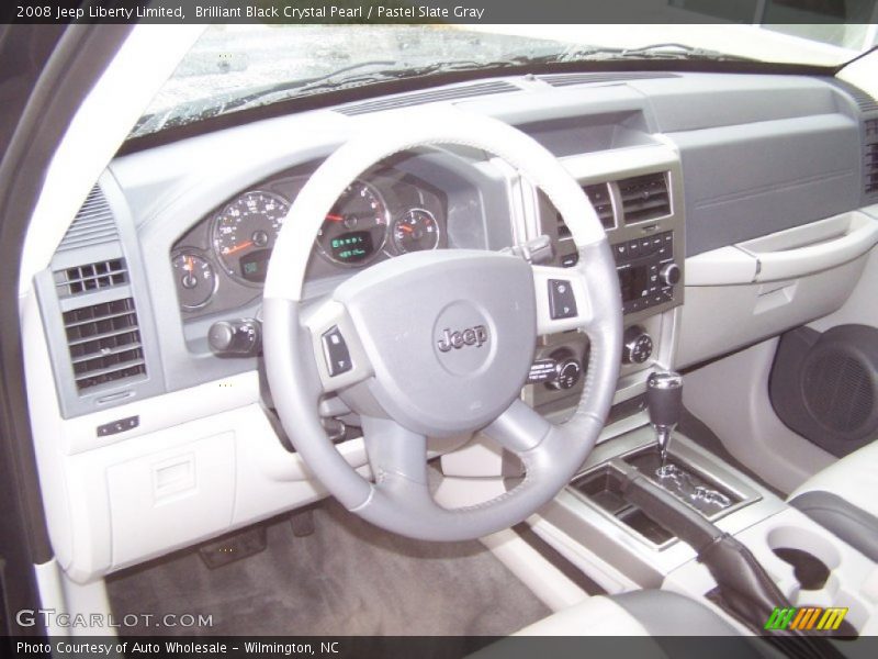Brilliant Black Crystal Pearl / Pastel Slate Gray 2008 Jeep Liberty Limited