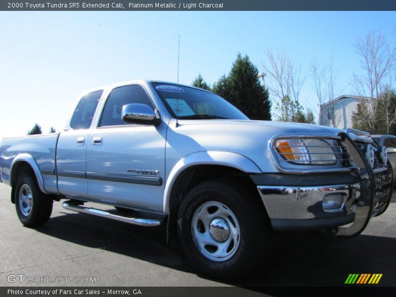 Platinum Metallic / Light Charcoal 2000 Toyota Tundra SR5 Extended Cab