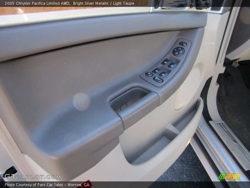 Bright Silver Metallic / Light Taupe 2005 Chrysler Pacifica Limited AWD
